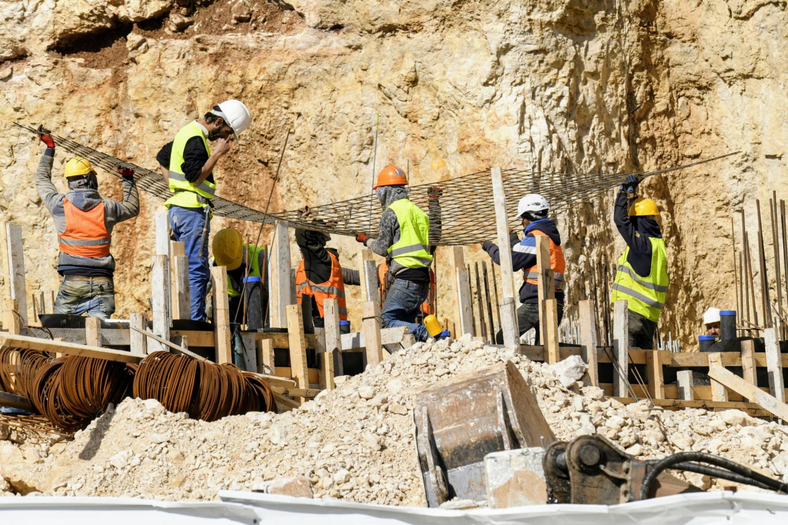 How Does a Workers' Comp Claim Work With the Industrial Commission of Arizona?